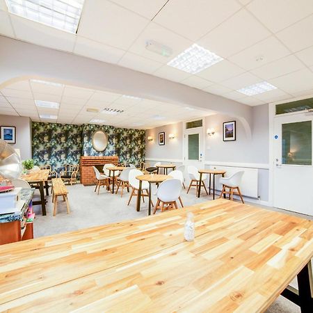 Rambler Travel Inn Портстьюарт Экстерьер фото